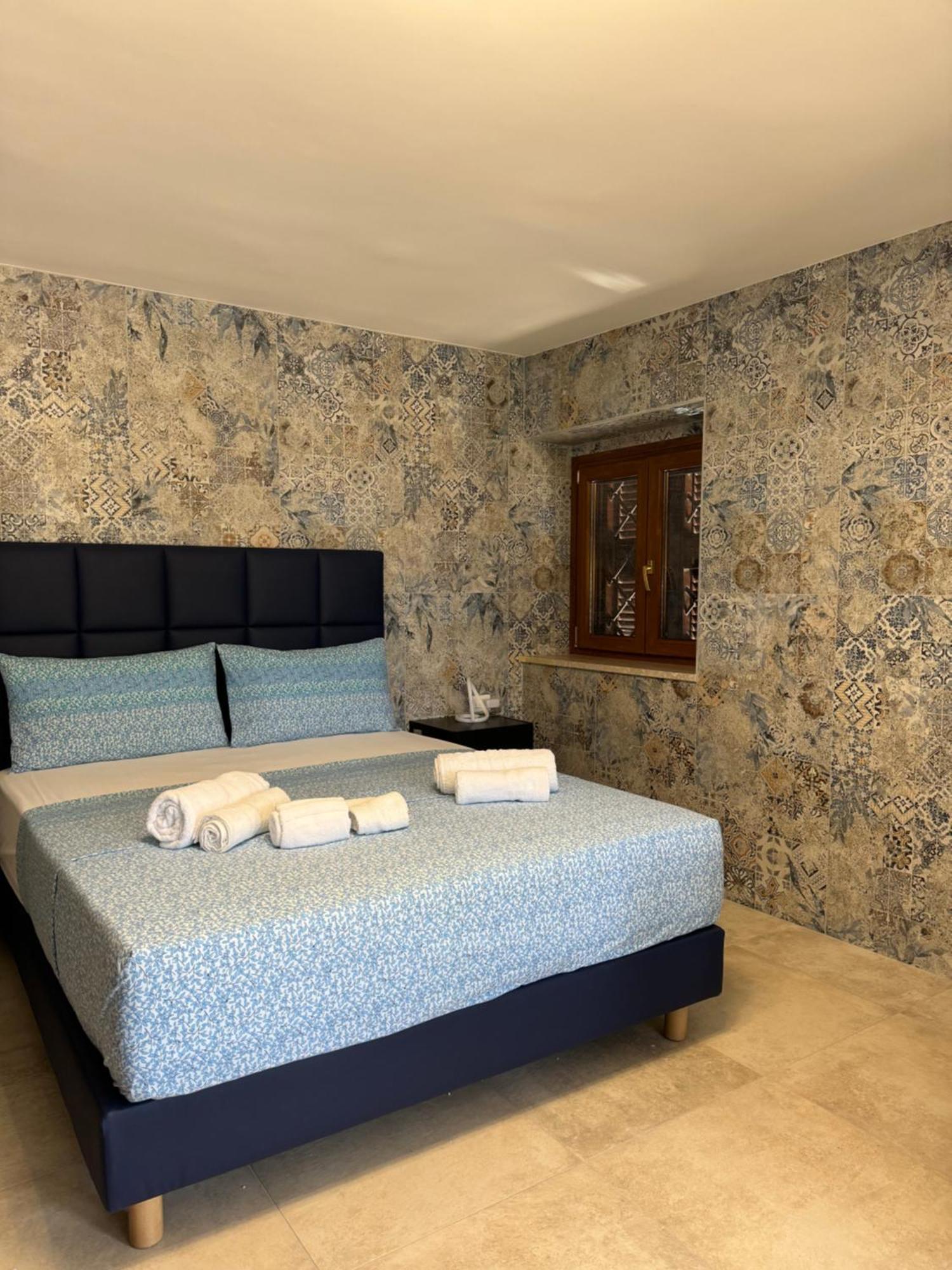 Edo House Anzio - Beachfront - Fronte Mare - Affittacamere Buitenkant foto