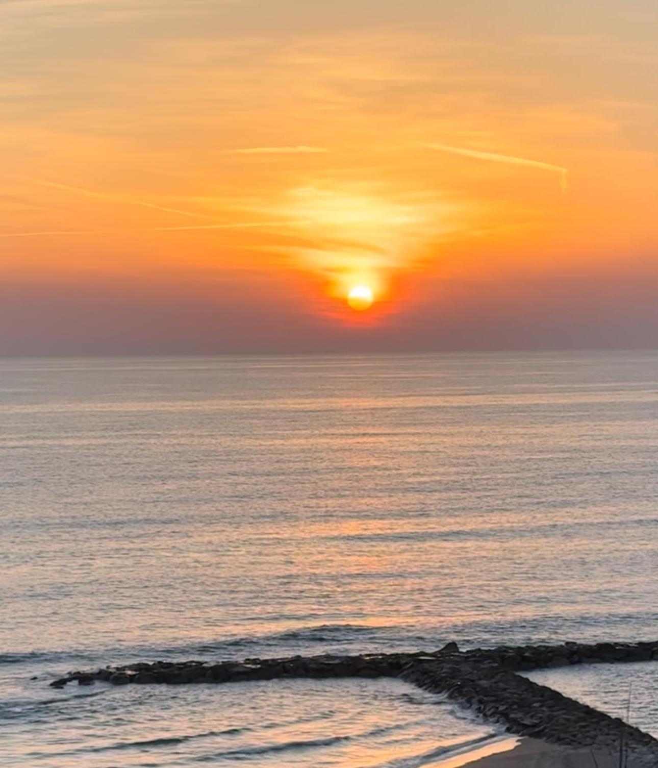 Edo House Anzio - Beachfront - Fronte Mare - Affittacamere Buitenkant foto