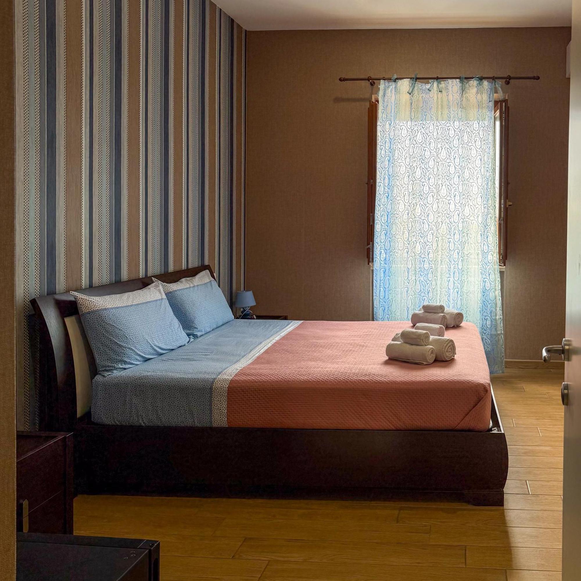 Edo House Anzio - Beachfront - Fronte Mare - Affittacamere Buitenkant foto