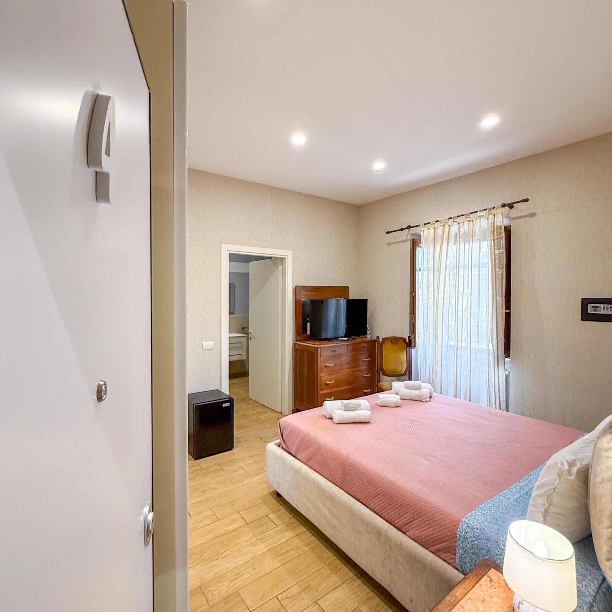 Edo House Anzio - Beachfront - Fronte Mare - Affittacamere Buitenkant foto