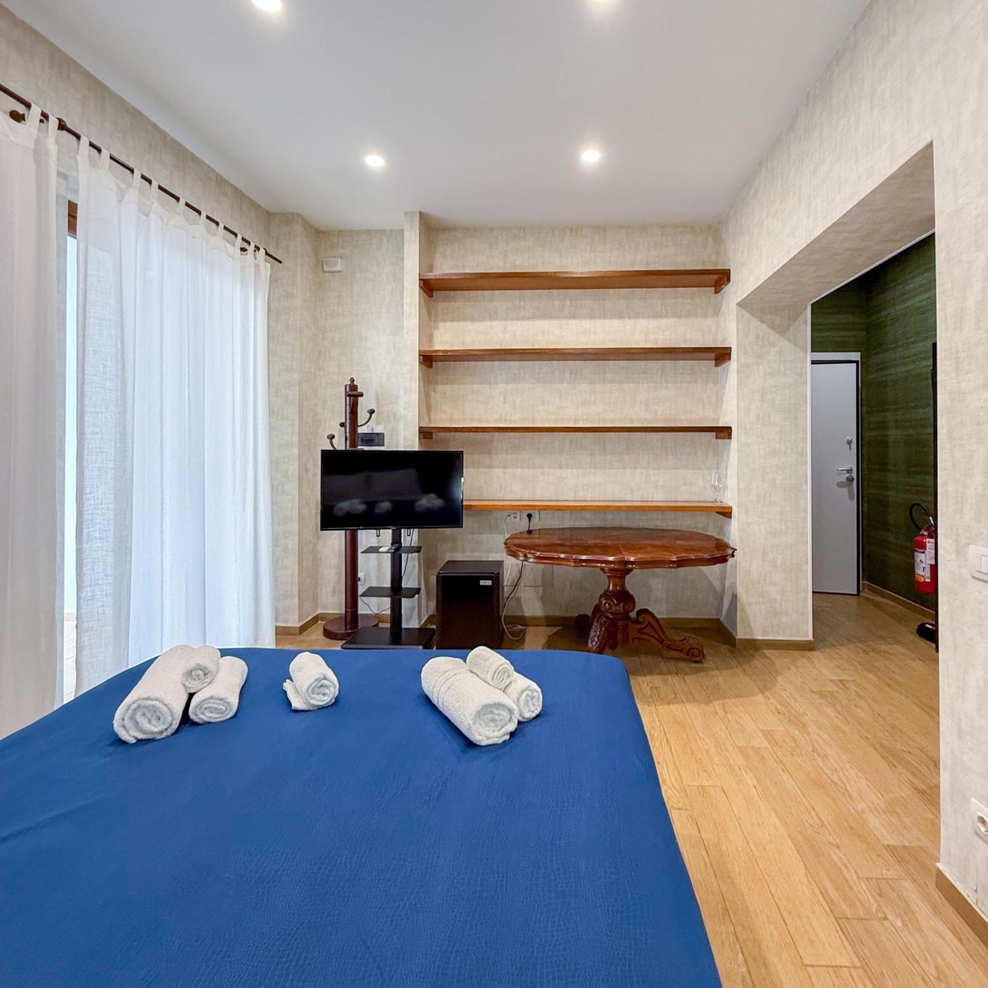 Edo House Anzio - Beachfront - Fronte Mare - Affittacamere Buitenkant foto