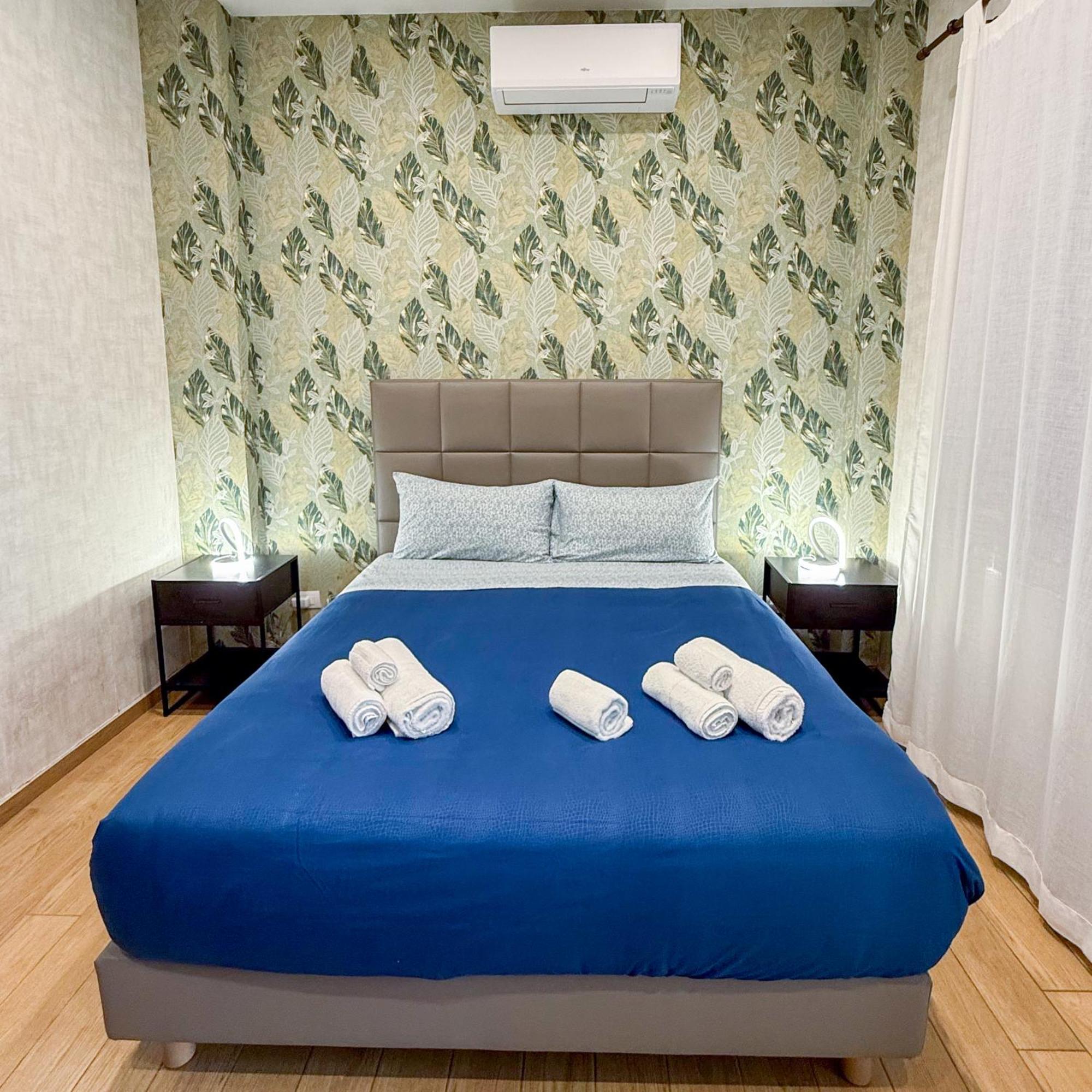 Edo House Anzio - Beachfront - Fronte Mare - Affittacamere Buitenkant foto